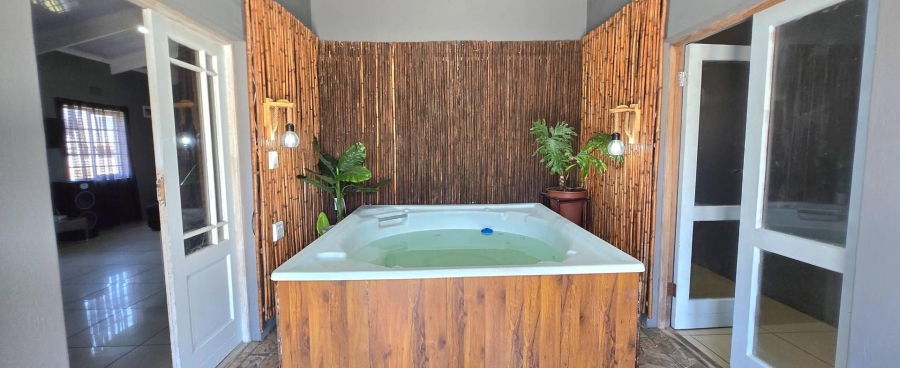 2 Bedroom Property for Sale in Franskraal Western Cape